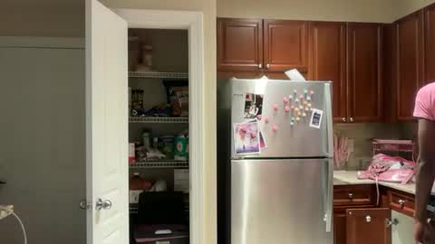 Dolly online show from 4, 2, 2026