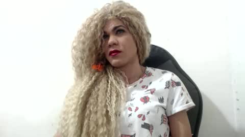 Snapshot of diabla_sexy22cm chatting on 7, 11, 2025 diabla_sexy22cm online show from 7, 11, 2025