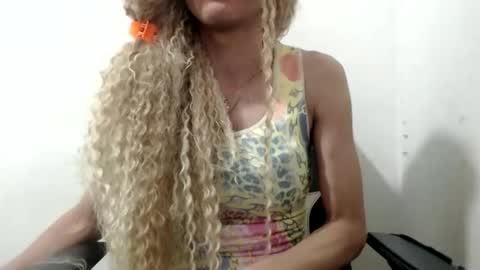 Snapshot of diabla_sexy22cm chatting on 12, 11, 2025 diabla_sexy22cm online show from 12, 11, 2025