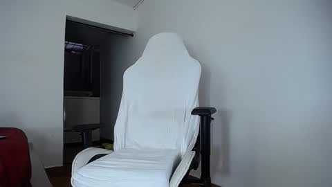 Snapshot of diamond_black00 chatting on 22, 10, 2025 MaSSimo online show from 22, 10, 2025