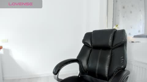 diamondkay_ online show from 28, 10, 2025