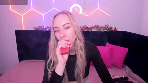 Diana  online show from 29, 12, 2024