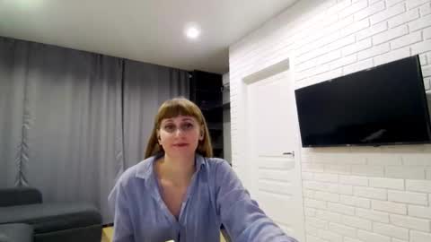 Snapshot of diana_meridor chatting on 9, 11, 2025 diana_meridor online show from 9, 11, 2025