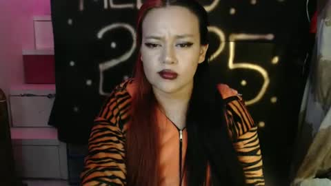Snapshot of diana_smit_ chatting on 1, 1, 2025 diana online show from 1, 1, 2025