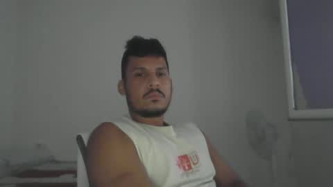 Snapshot of diangohetero21cm chatting on 17, 10, 2025 diangohetero21cm online show from 17, 10, 2025