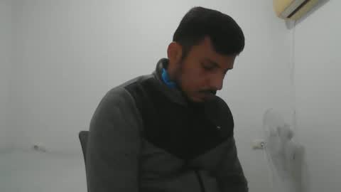 Snapshot of diangohetero21cm chatting on 23, 11, 2025 diangohetero21cm online show from 23, 11, 2025