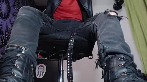 Snapshot of dicaprioo_ chatting on 19, 12, 2024 DICAPRIO online show from 19, 12, 2024