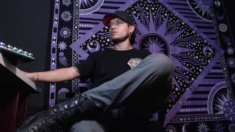 Snapshot of dicaprioo_ chatting on 17, 1, 2025 DICAPRIO online show from 17, 1, 2025