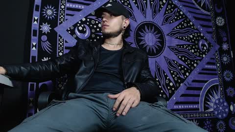 Snapshot of dicaprioo_ chatting on 29, 1, 2025 DICAPRIO online show from 29, 1, 2025