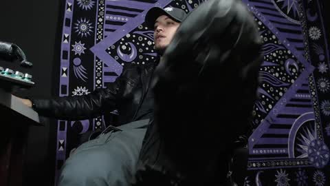 Snapshot of dicaprioo_ chatting on 5, 2, 2025 DICAPRIO online show from 5, 2, 2025