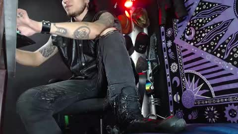 Snapshot of dicaprioo_ chatting on 10, 3, 2025 DICAPRIO online show from 10, 3, 2025