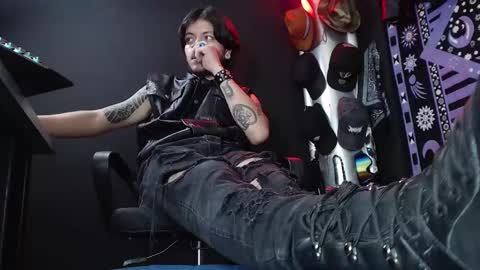 Snapshot of dicaprioo_ chatting on 12, 3, 2025 DICAPRIO online show from 12, 3, 2025