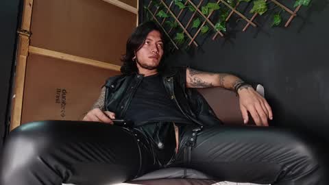 Snapshot of dicaprioo_ chatting on 24, 9, 2025 DICAPRIO online show from 24, 9, 2025