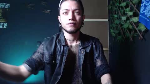 Snapshot of dicaprioo_ chatting on 5, 11, 2025 DICAPRIO online show from 5, 11, 2025