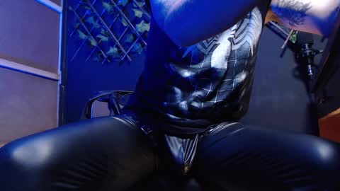 Snapshot of dicaprioo_ chatting on 23, 11, 2025 DICAPRIO online show from 23, 11, 2025