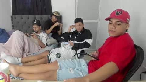 Snapshot of dick_master17 chatting on 11, 11, 2025 dick online show from 11, 11, 2025