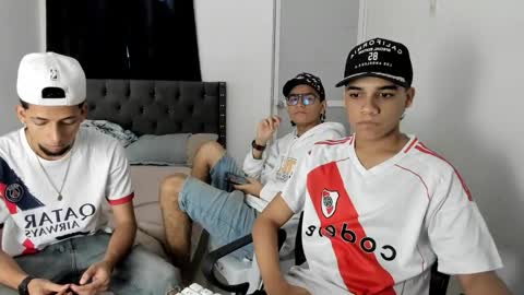 Snapshot of dick_master17 chatting on 18, 11, 2025 dick online show from 18, 11, 2025