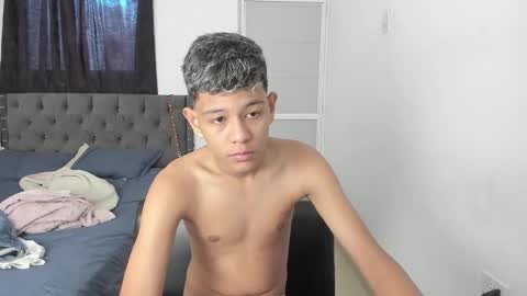 Snapshot of dick_master17 chatting on 18, 12, 2025 dick online show from 18, 12, 2025