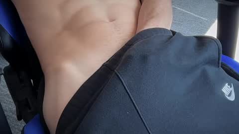 Snapshot of dickbboy19 chatting on 16, 9, 2025 dickbboy19 online show from 16, 9, 2025