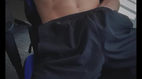 Snapshot of dickbboy19 chatting on 5, 10, 2025 dickbboy19 online show from 5, 10, 2025