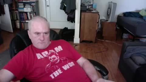 Snapshot of dickflasher5 chatting on 7, 1, 2025 Richard Fleischer online show from 7, 1, 2025