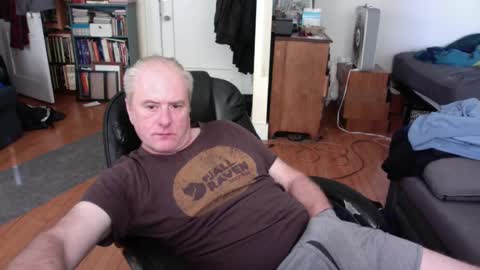 Snapshot of dickflasher5 chatting on 28, 1, 2025 Richard Fleischer online show from 28, 1, 2025