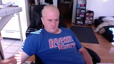 Snapshot of dickflasher5 chatting on 19, 10, 2025 Richard Fleischer online show from 19, 10, 2025
