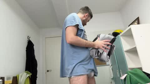 Im Julian  all cum shot videos here    online show from 27, 1, 2025