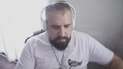 Snapshot of dicristalino chatting on 6, 3, 2026 Cristian Dipolino online show from 6, 3, 2026