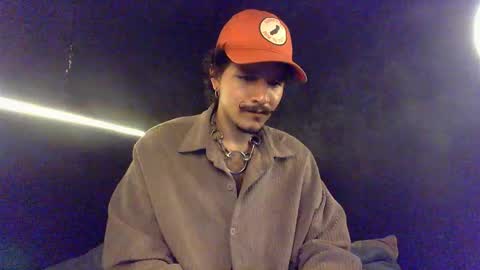 diemond_latinx98 online show from 11, 2, 2026