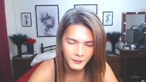 Dennesse online show from 15, 12, 2025