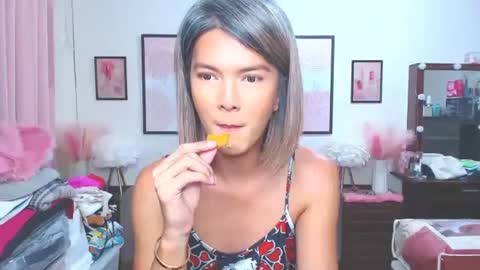 Dennesse online show from 25, 3, 2026