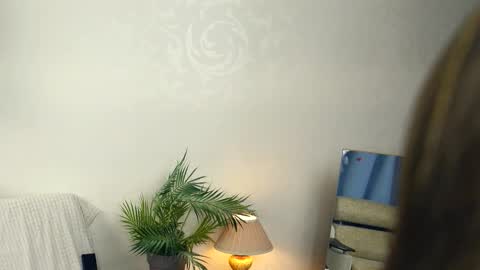 Elwyna online show from 21, 11, 2025