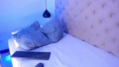 Snapshot of dikey_18 chatting on 12, 12, 2024 dikey_18 online show from 12, 12, 2024