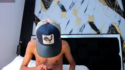 Snapshot of dikey_18 chatting on 6, 2, 2025 dikey_18 online show from 6, 2, 2025