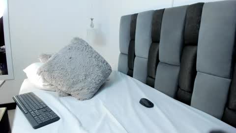 Snapshot of dikey_18 chatting on 26, 2, 2025 dikey_18 online show from 26, 2, 2025