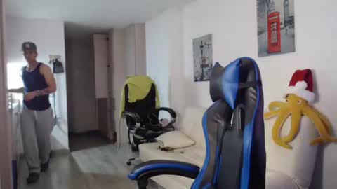 dilanxxx8888 online show from 17, 12, 2025