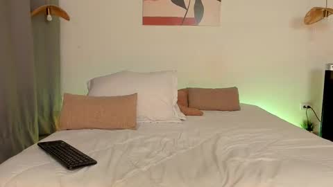 Dilarahkesh  online show from 3, 2, 2026