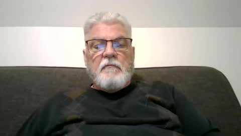 Snapshot of dilbert2024 chatting on 5, 2, 2025 Dilbert online show from 5, 2, 2025