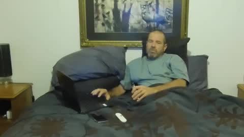 Snapshot of dilf_4u chatting on 3, 3, 2026 Hot Penis online show from 3, 3, 2026