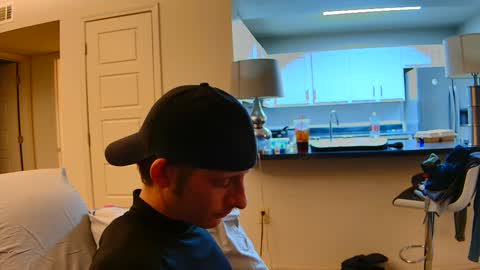 Snapshot of dilldough405 chatting on 11, 12, 2024 Dilldough405 online show from 11, 12, 2024