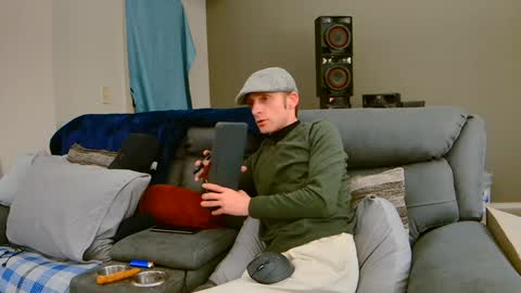 Snapshot of dilldough405 chatting on 12, 12, 2024 Dilldough405 online show from 12, 12, 2024