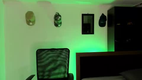 dimitri_higt online show from 9, 9, 2025
