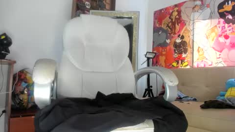 dimitry kyle mucle online show from 9, 11, 2025