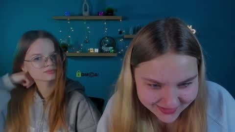 dina_bloom online show from 23, 12, 2025