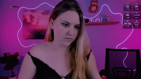 Snapshot of dina_bloom chatting on 24, 3, 2026 dina_bloom online show from 24, 3, 2026