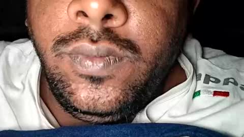 Snapshot of dino_7711 chatting on 15, 11, 2025 dyno online show from 15, 11, 2025