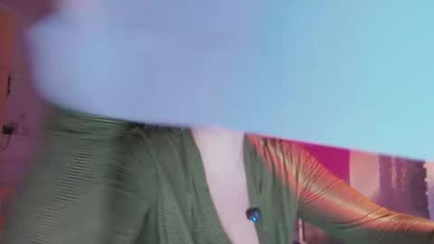 Snapshot of diosa_cadenas chatting on 15, 12, 2025 Anglica A online show from 15, 12, 2025