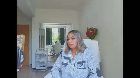 Snapshot of diosadeluniverso_ chatting on 18, 3, 2026 diosadeluniverso_ online show from 18, 3, 2026