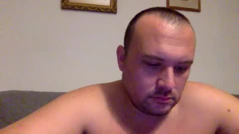 Snapshot of dirme chatting on 8, 11, 2025 dirme online show from 8, 11, 2025